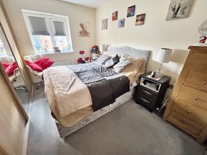 Bedroom- click for photo gallery